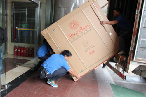 龙江镇钢琴贵重工艺品无忧运